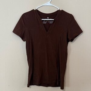 Elegant Brown V-Neck Short Sleeve Top